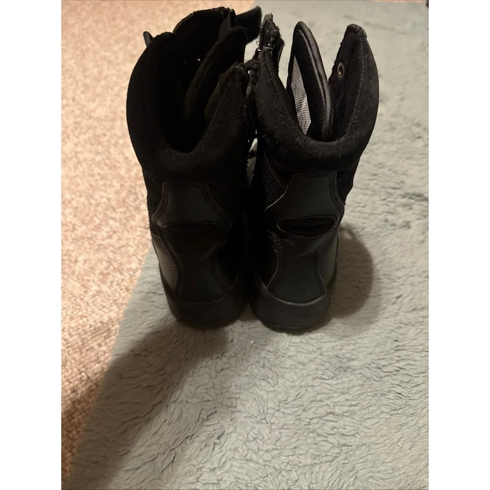 5.11 Tactical Boots Mens Size 6.5 ATAC 8